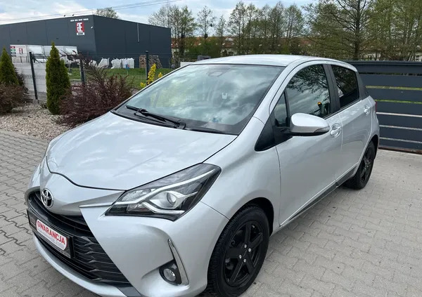 toyota Toyota Yaris cena 61900 przebieg: 9612, rok produkcji 2020 z Toruń